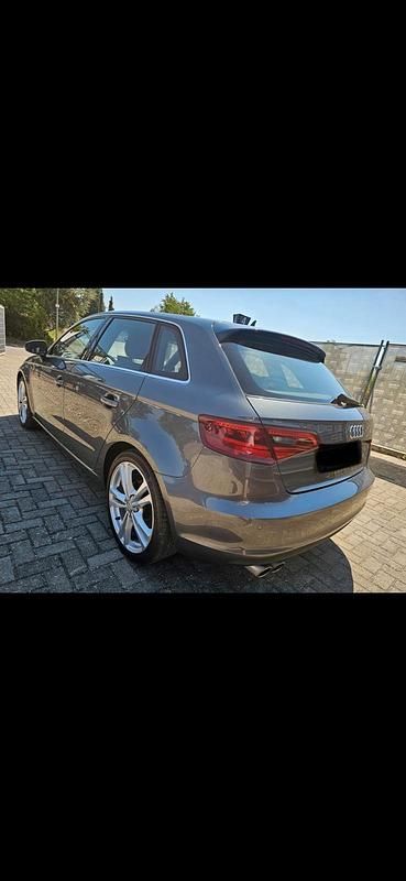 Gebraucht Audi A3 S-Line 140 PS (102 kW) 2013 Grau Limousine