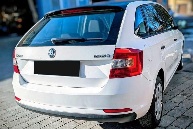 Gebraucht Skoda Rapid Active 86 PS (63 kW) 2014 Weiß Limousine