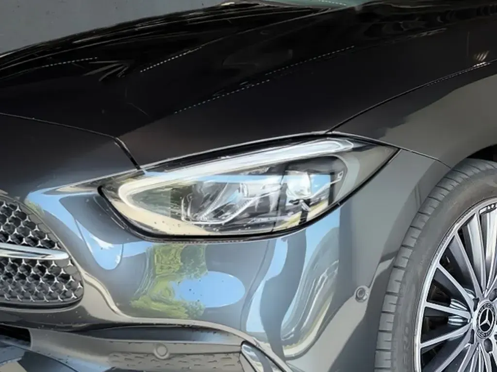 Gebraucht Mercedes C220 AMG 197 PS (144 kW) 2024 Grau Limousine