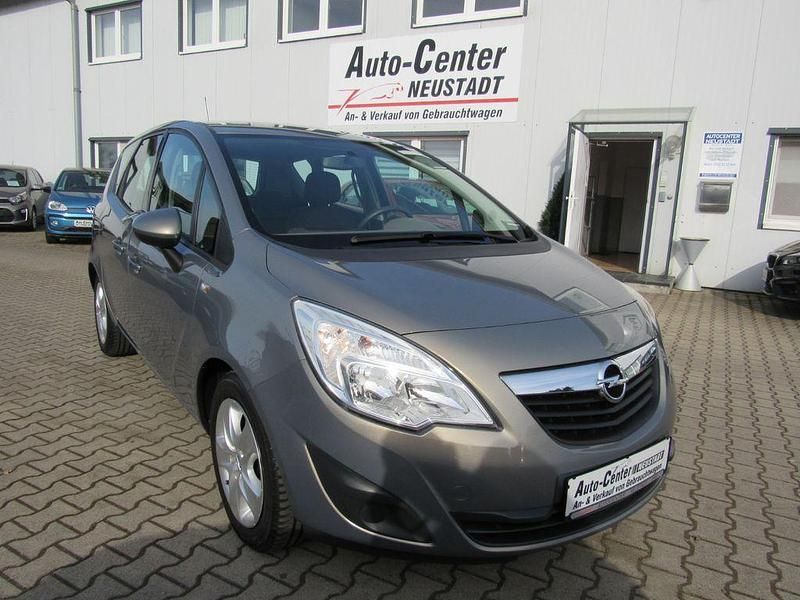 Muskatgrau/muskat braun(m2) Gebraucht 2011 Opel Meriva Edition Van / Kleinbus | 6.690 € (Fairer Preis) - Bild 1/4