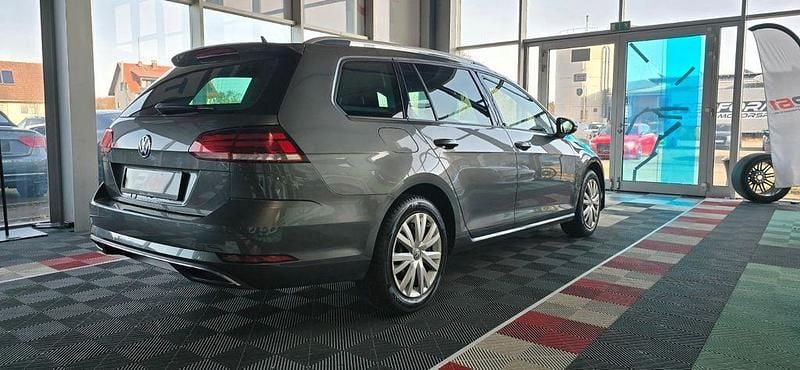 Gebraucht VW Golf VII Join 150 PS (110 kW) 2018 Indiumgrau Kombi