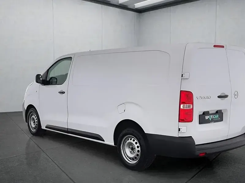 Gebraucht Opel Vivaro-e Combi 102 PS (75 kW) 2023 Weiß Van / Kleinbus