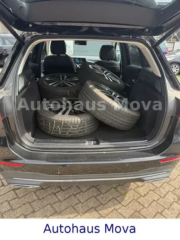 Gebraucht Mercedes B200 Progressive 150 PS (110 kW) 2020 Kosmosschwarz Kleinwagen