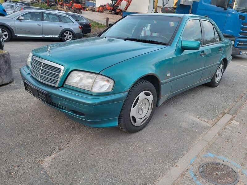 Gebraucht 1999 Mercedes C180 Classic Limousine | 1.100 € (Superpreis) - Bild 1/4