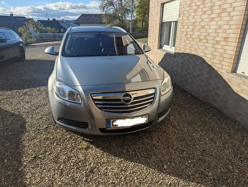 Gebraucht Opel Insignia Cosmo 220 PS (161 kW) 2009 Silber Kombi