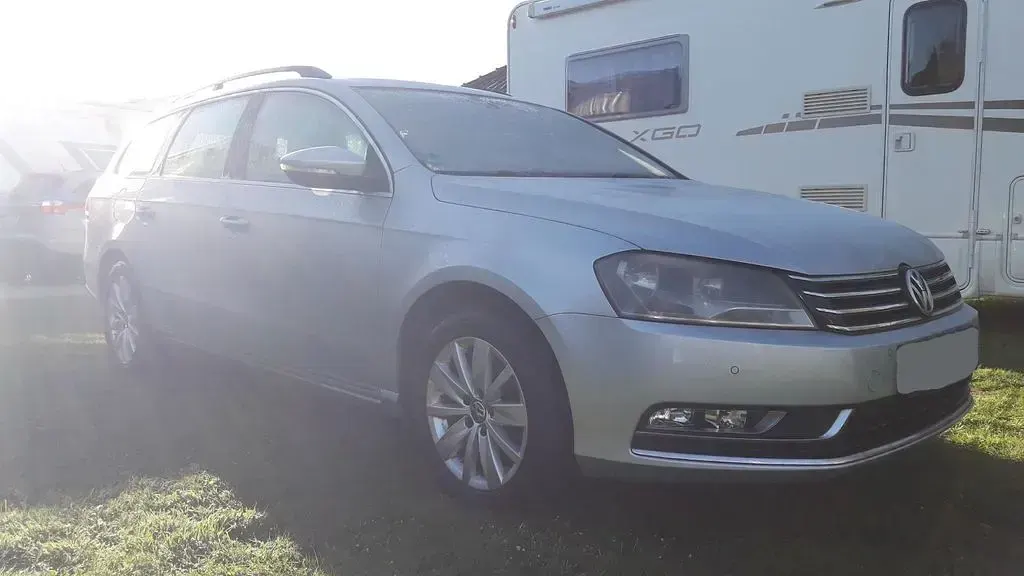 Gebraucht VW Passat Highline 122 PS (89 kW) 2012 Silber Kombi