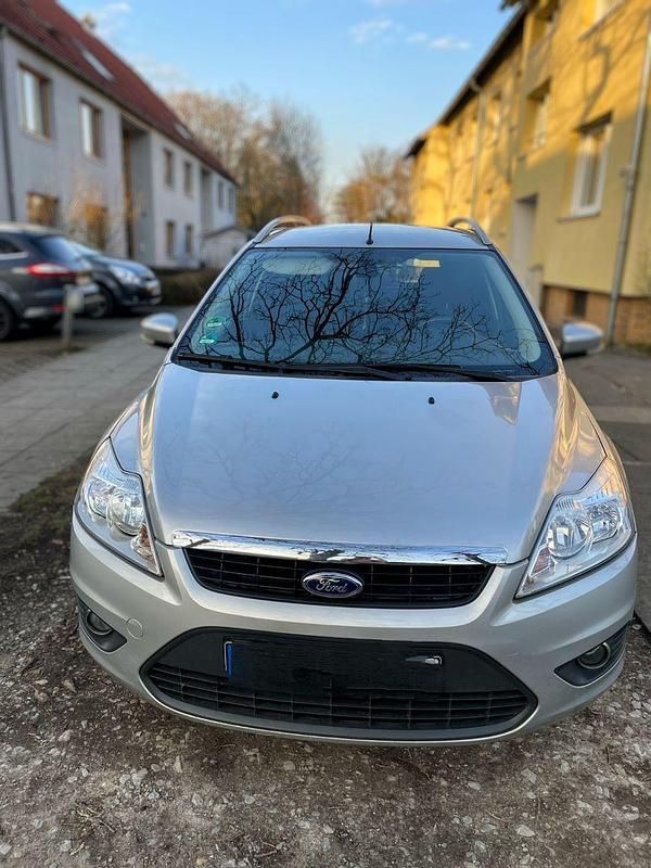 Gebraucht Ford Focus Style 101 PS (74 kW) 2009 Grau Kombi