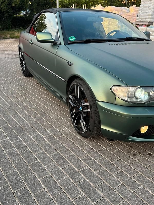 Second-hand BMW 325 196 CP (144 kW) 2003 Verde Cabrio