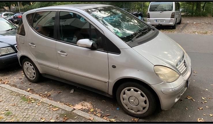 Silber Gebraucht 2003 Mercedes A160 Kleinwagen | 1.300 € - Bild 1/4
