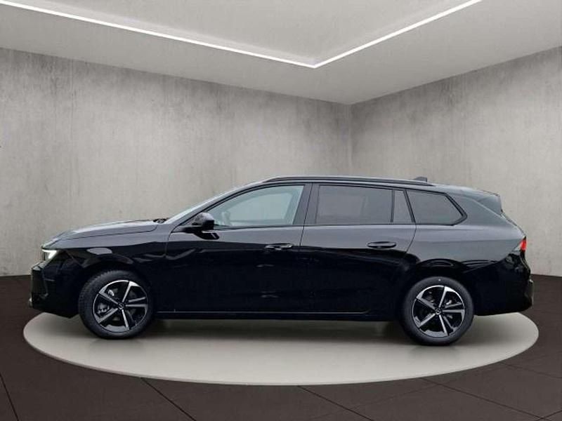 Neu Opel Astra Edition 131 PS (96 kW) 2025 Karbon schwarz (metallic) Kombi