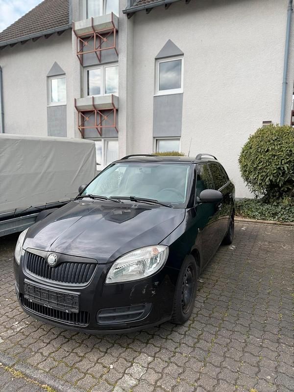 Gebraucht Skoda Fabia 60 PS (44 kW) 2009 Schwarz Kleinwagen