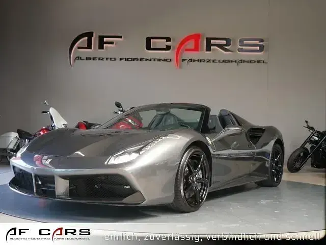 Second-hand Ferrari 488 670 CP (492 kW) 2016 Gri Cabrio