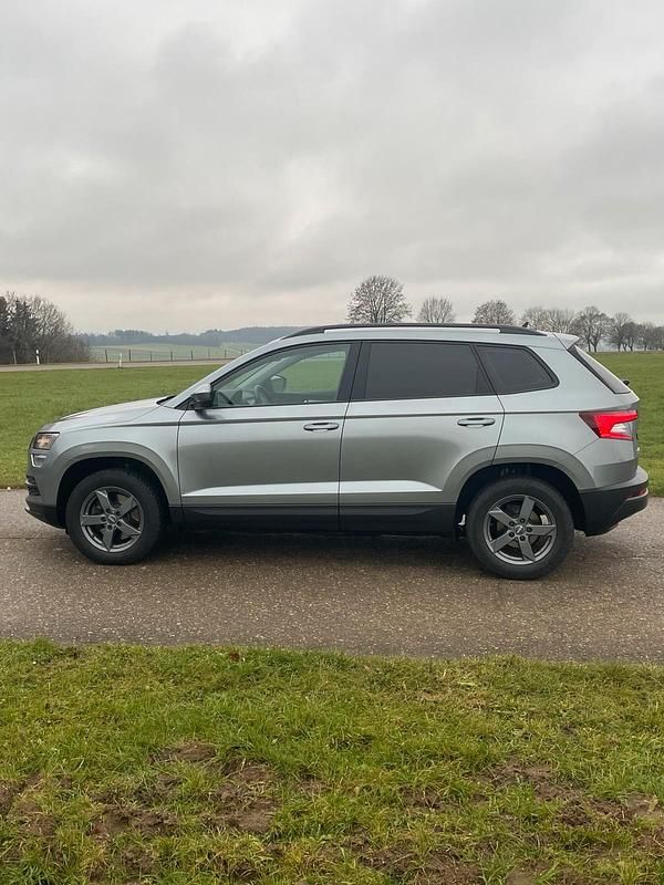 Gebraucht Skoda Karoq 115 PS (84 kW) 2018 Grau SUV