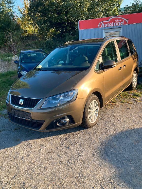 Braun Gebraucht 2013 Seat Alhambra Ecomotive Van / Kleinbus | 6.700 € (Superpreis) - Bild 1/4