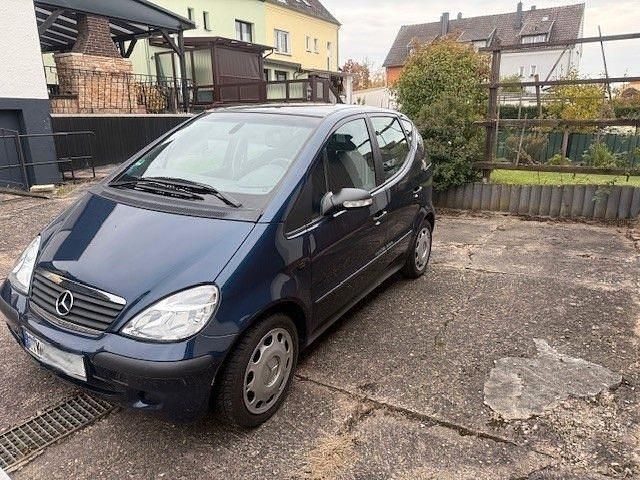 Blau Gebraucht 2004 Mercedes A140 Classic Van / Kleinbus | 5.500 € - Bild 1/4