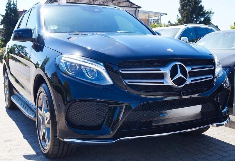 Schwarz Gebraucht 2016 Mercedes GLE400 AMG line SUV | 24.990 € (Teuer) - Bild 1/4