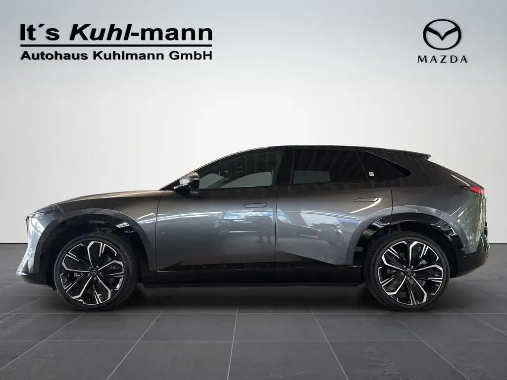 Neu Mazda CX-6e Takumi-Line 189 kW (258 PS) 2026 Grau SUV