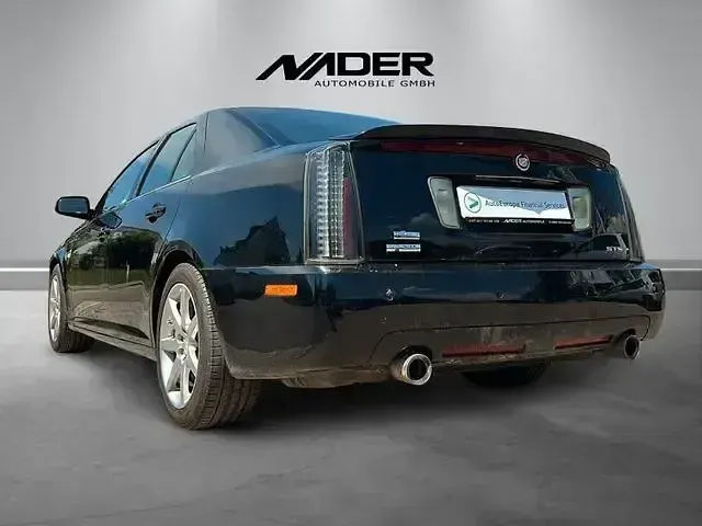Gebraucht Cadillac STS 325 PS (239 kW) 2010 Andere Limousine