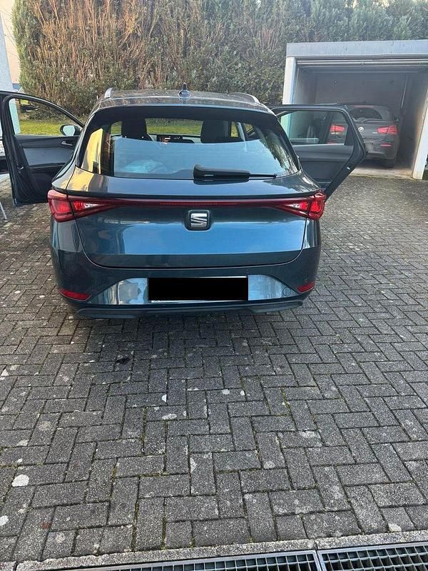 Gebraucht Seat Leon Style 150 PS (110 kW) 2022 Grau Kombi