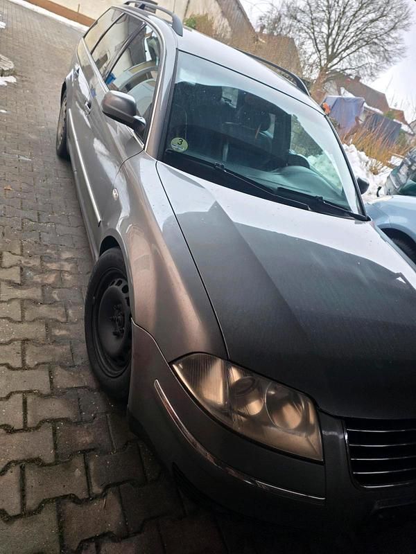 Gebraucht VW Passat 150 PS (110 kW) 2002 Grau Kombi