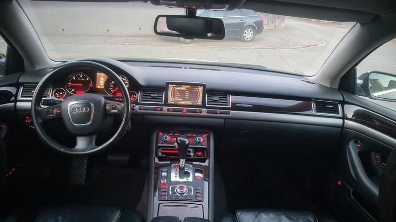 Second-hand Audi A8 Comfort 272 CP (200 kW) 2006 Albastru Berlinǎ