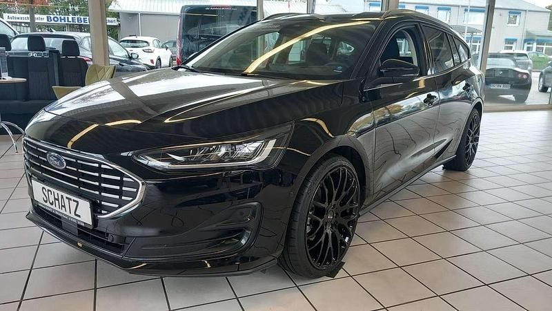 Gebraucht Ford Focus Titanium X 116 PS (85 kW) 2023 Agate black metallic Kombi