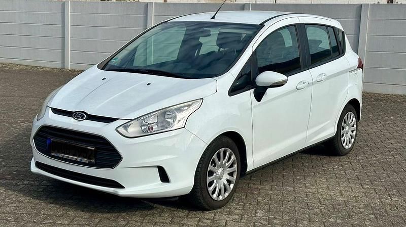 Używany Ford B-MAX SYNC Edition 101 KM (74 kW) 2014 Biały Minivan