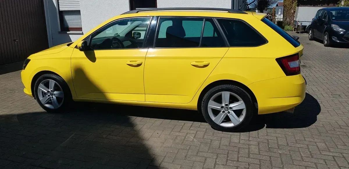 Gebraucht Skoda Fabia Style 110 PS (80 kW) 2015 Gelb Kombi