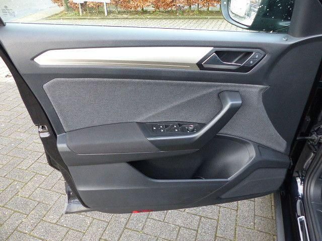 Gebraucht VW T-Roc Move 150 PS (110 kW) 2024 Schwarz SUV
