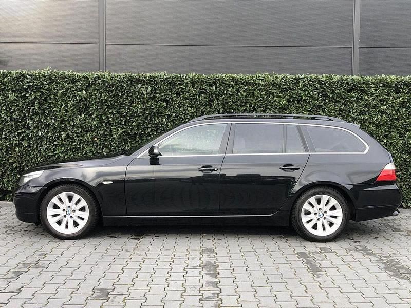 Gebraucht BMW 530 272 PS (200 kW) 2008 Schwarz Kombi