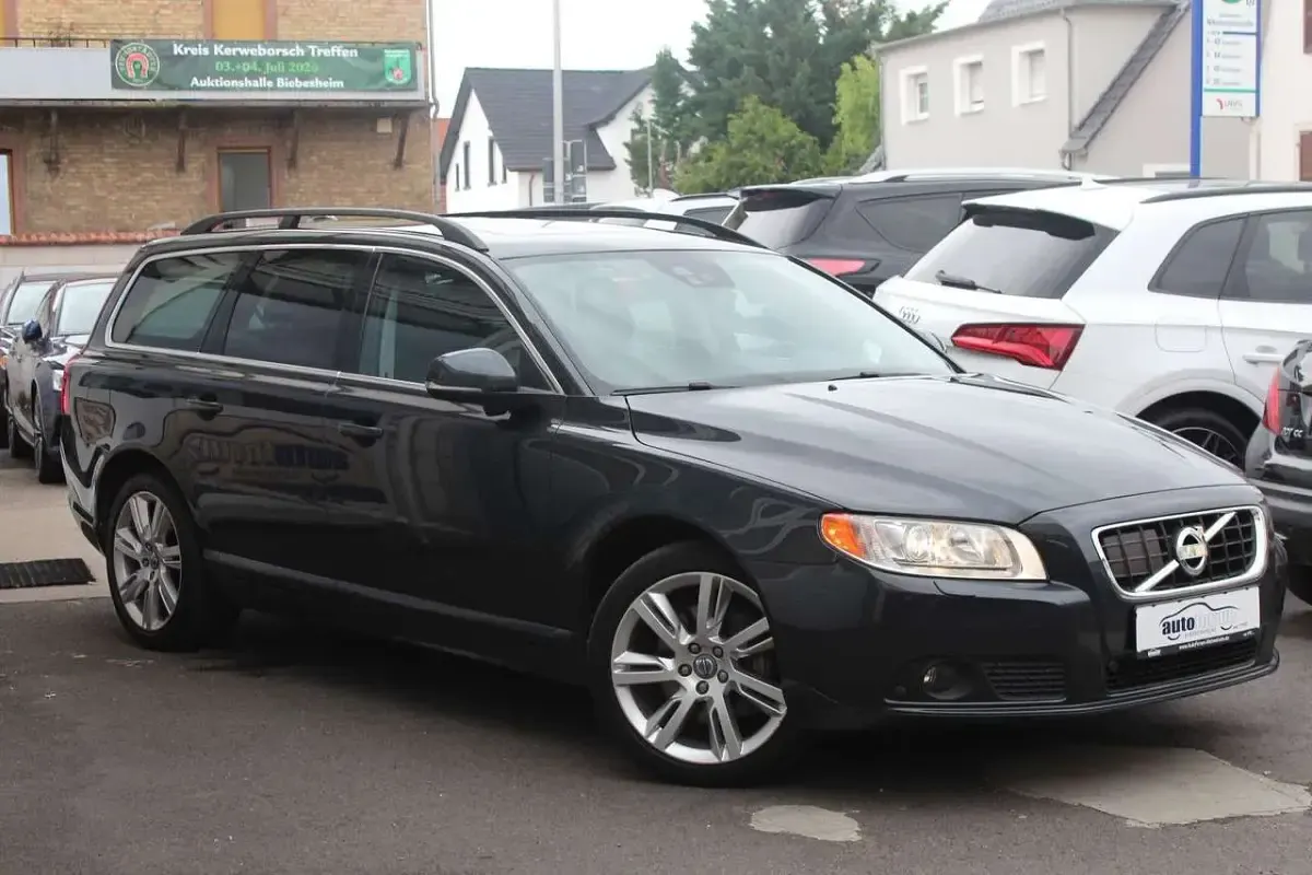 Gebraucht Volvo V70 Pro 215 PS (158 kW) 2013 Grau Kombi