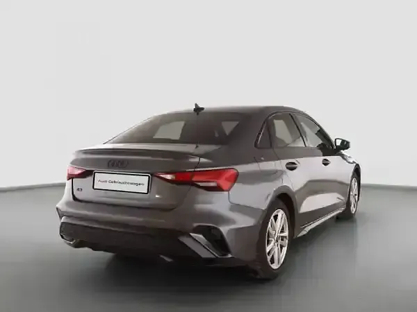Gebraucht Audi A3 Ambiente 150 PS (110 kW) 2025 Daytonagrau perleffekt Limousine