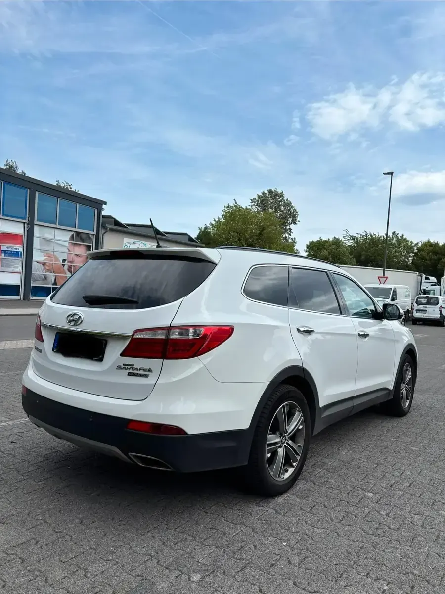 Gebraucht Hyundai Grand Santa Fe 200 PS (147 kW) 2015 Weiß SUV