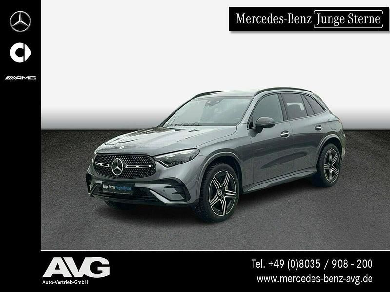 Grau Gebraucht 2022 Mercedes GLC300e AMG line SUV | 50.800 € (Etwas zu teuer) - Bild 1/4
