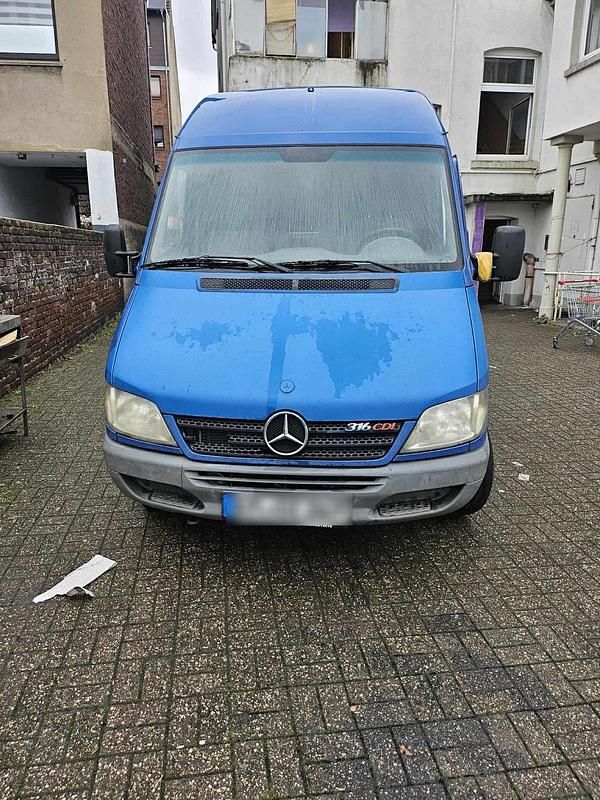 Blau Gebraucht 2006 Mercedes 316 Van | 5.000 € - Bild 1/4