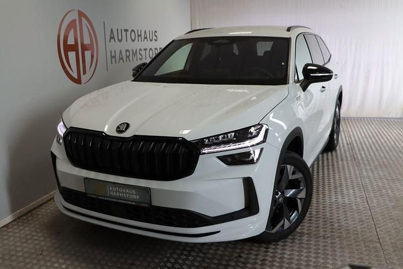 Moonweiß metallic Neu 2025 Skoda Kodiaq SportLine SUV | 42.745 € (Guter Preis) - Bild 1/4