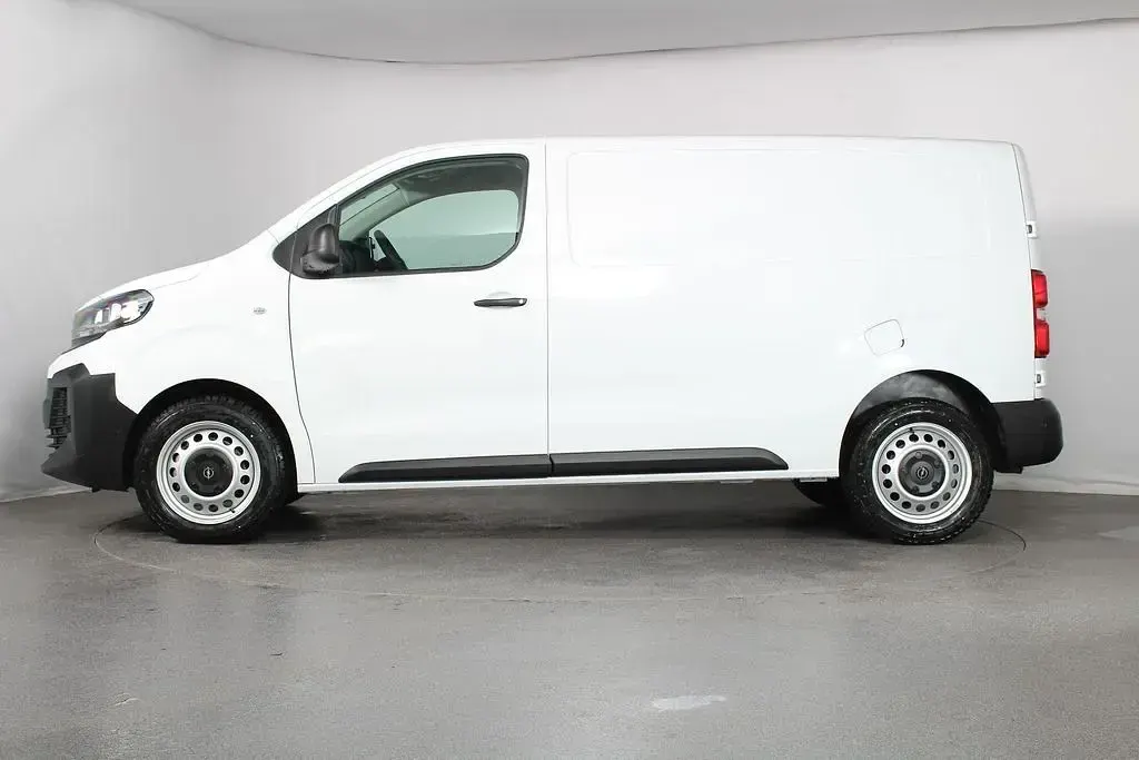 Neu Opel Vivaro-e Combi 120 PS (88 kW) 2026 Kaolinweiß Van / Kleinbus