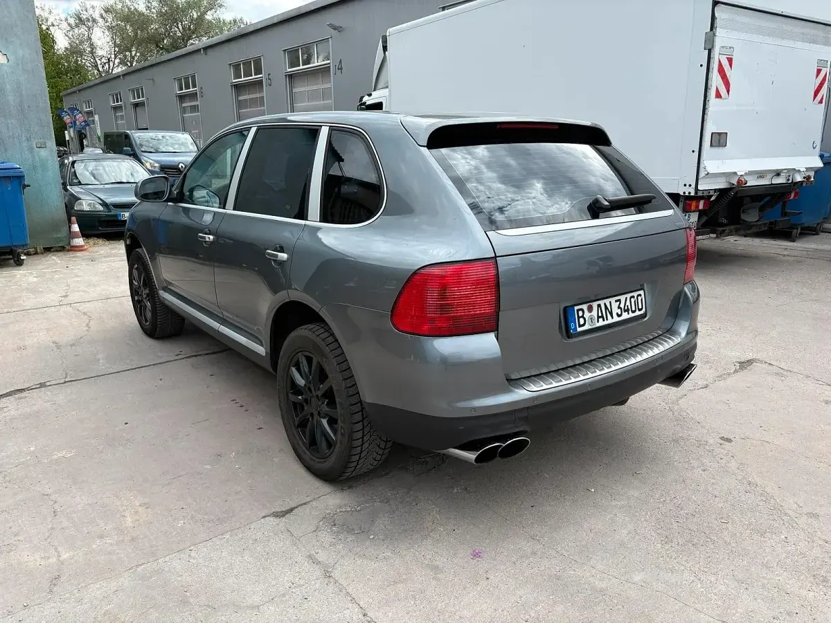 Gebraucht Porsche Cayenne 340 PS (250 kW) 2002 Grau SUV
