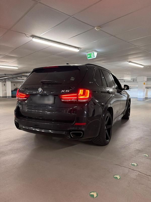 Gebraucht BMW X5 329 PS (241 kW) 2017 Schwarz SUV
