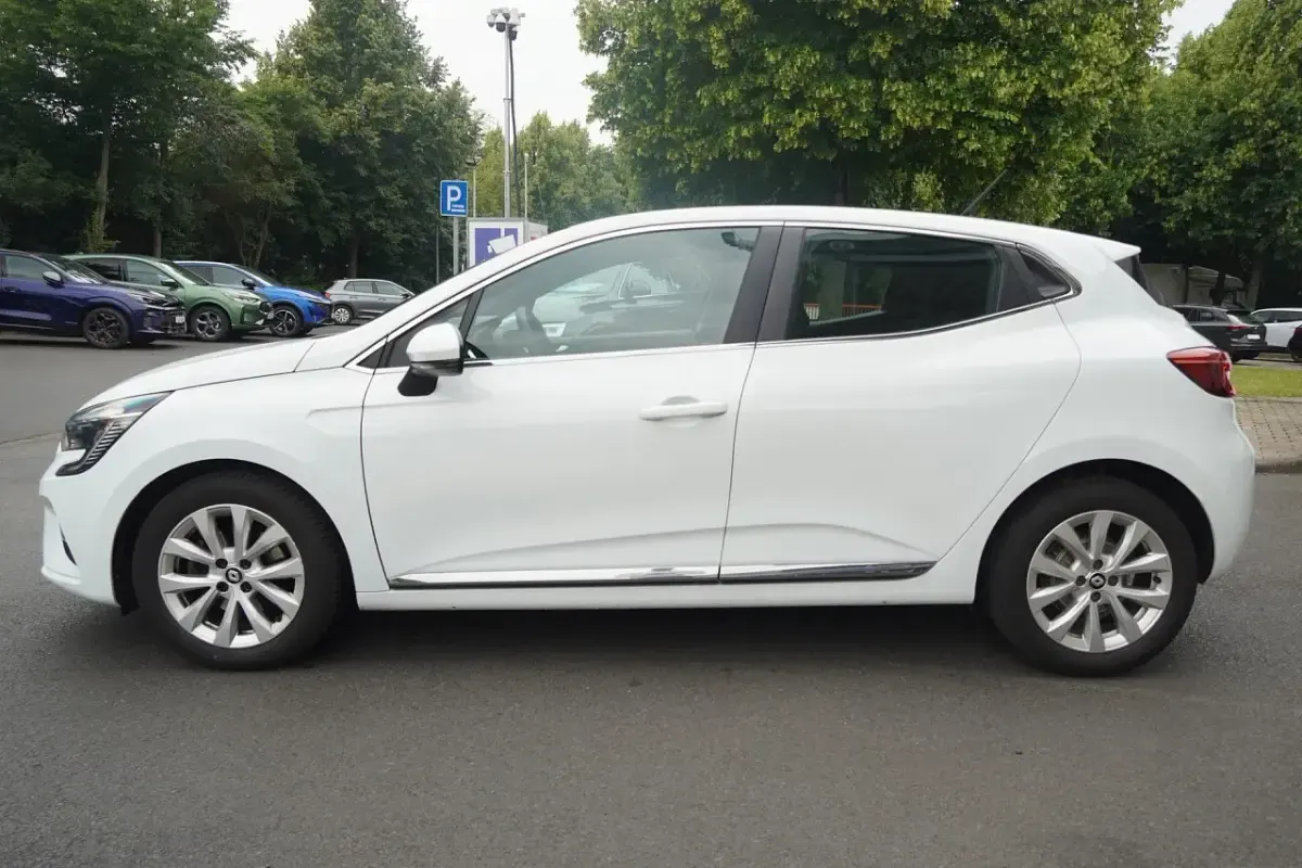 Gebraucht Renault Clio Intens 140 PS (102 kW) 2022 Weiß Kleinwagen