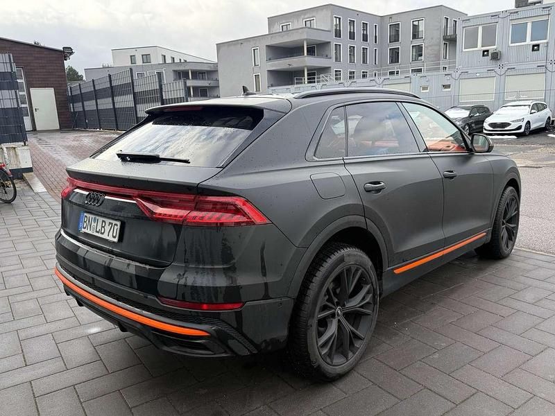 Gebraucht Audi Q8 S-Line 231 PS (169 kW) 2021 Drachenorange metallic SUV
