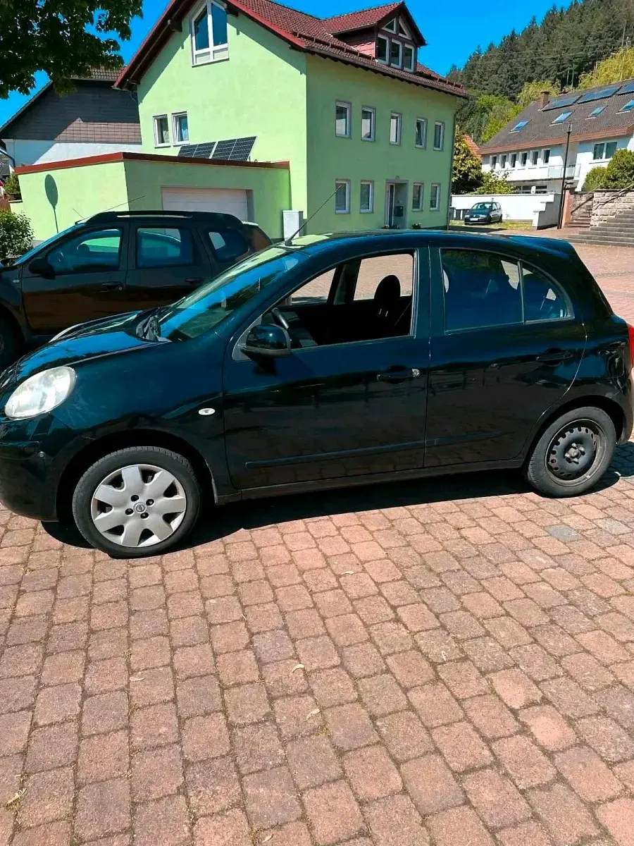 Gebraucht Nissan Micra 80 PS (58 kW) 2011 Schwarz Kleinwagen