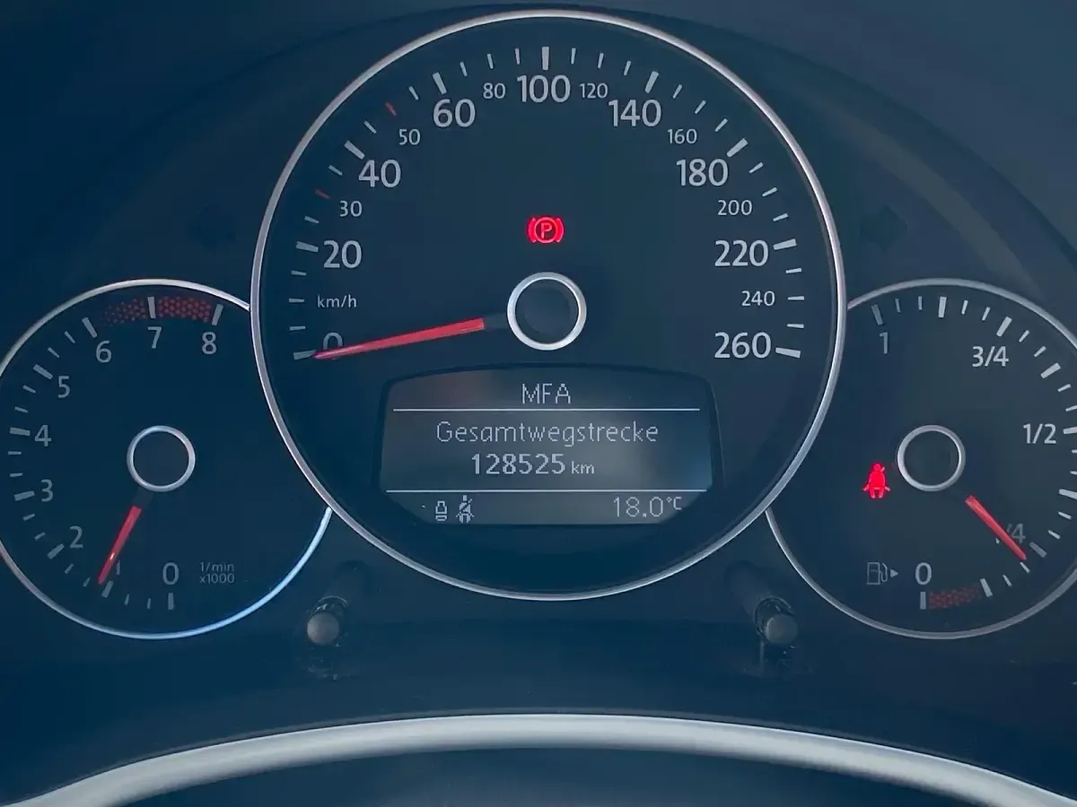 Gebraucht VW Beetle 160 PS (117 kW) 2012 Weiß Kleinwagen