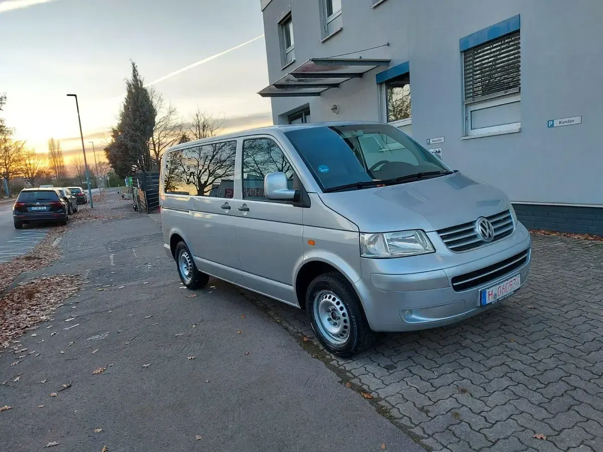 Używany VW Transporter 131 KM (96 kW) 2004 Srebrny Van