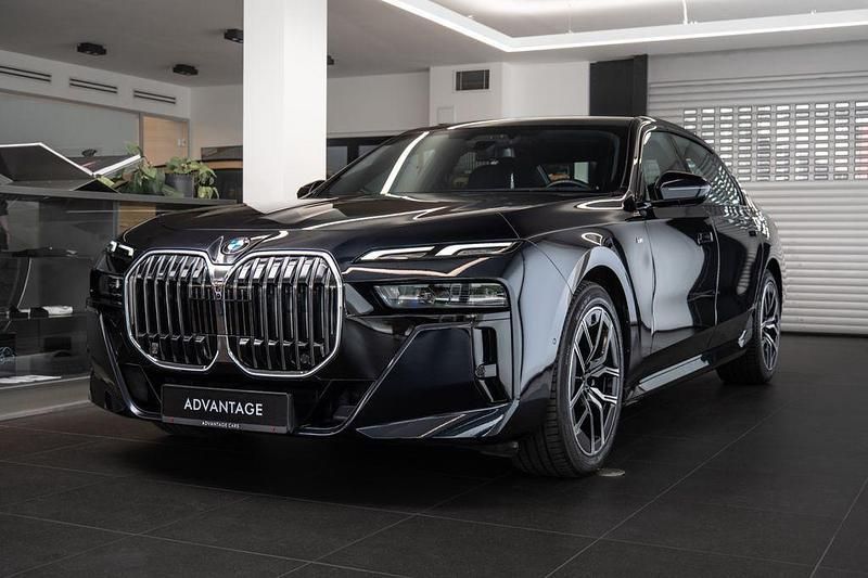 Schwarz Gebraucht 2023 BMW 740 Limousine | 93.100 € - Bild 1/4
