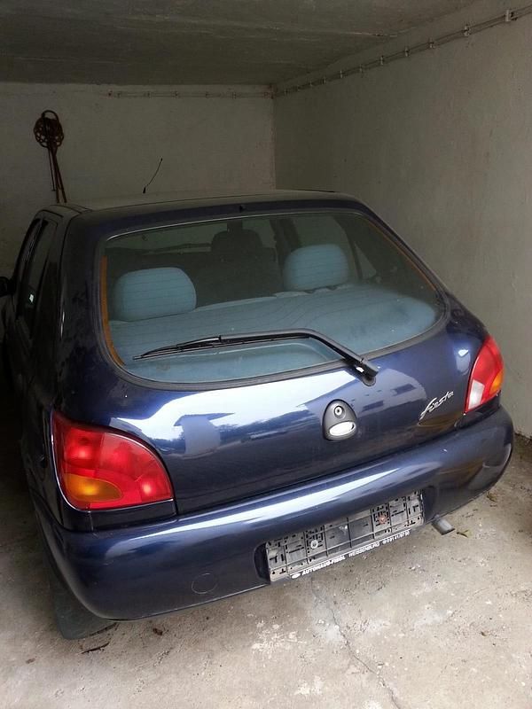 Blau Gebraucht 1997 Ford Fiesta Kleinwagen | 700 € (Fairer Preis) - Bild 1/4
