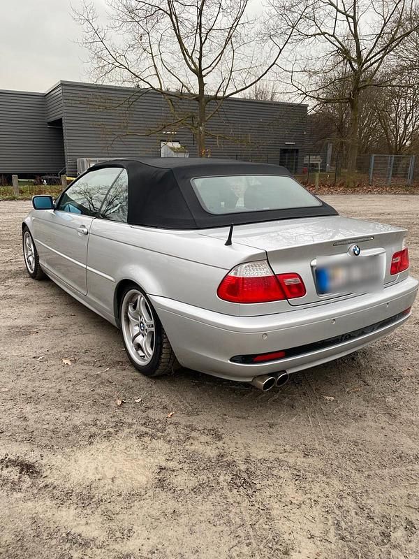 Gebraucht BMW 318 Cabriolet 150 PS (110 kW) 2005 Silber Cabrio