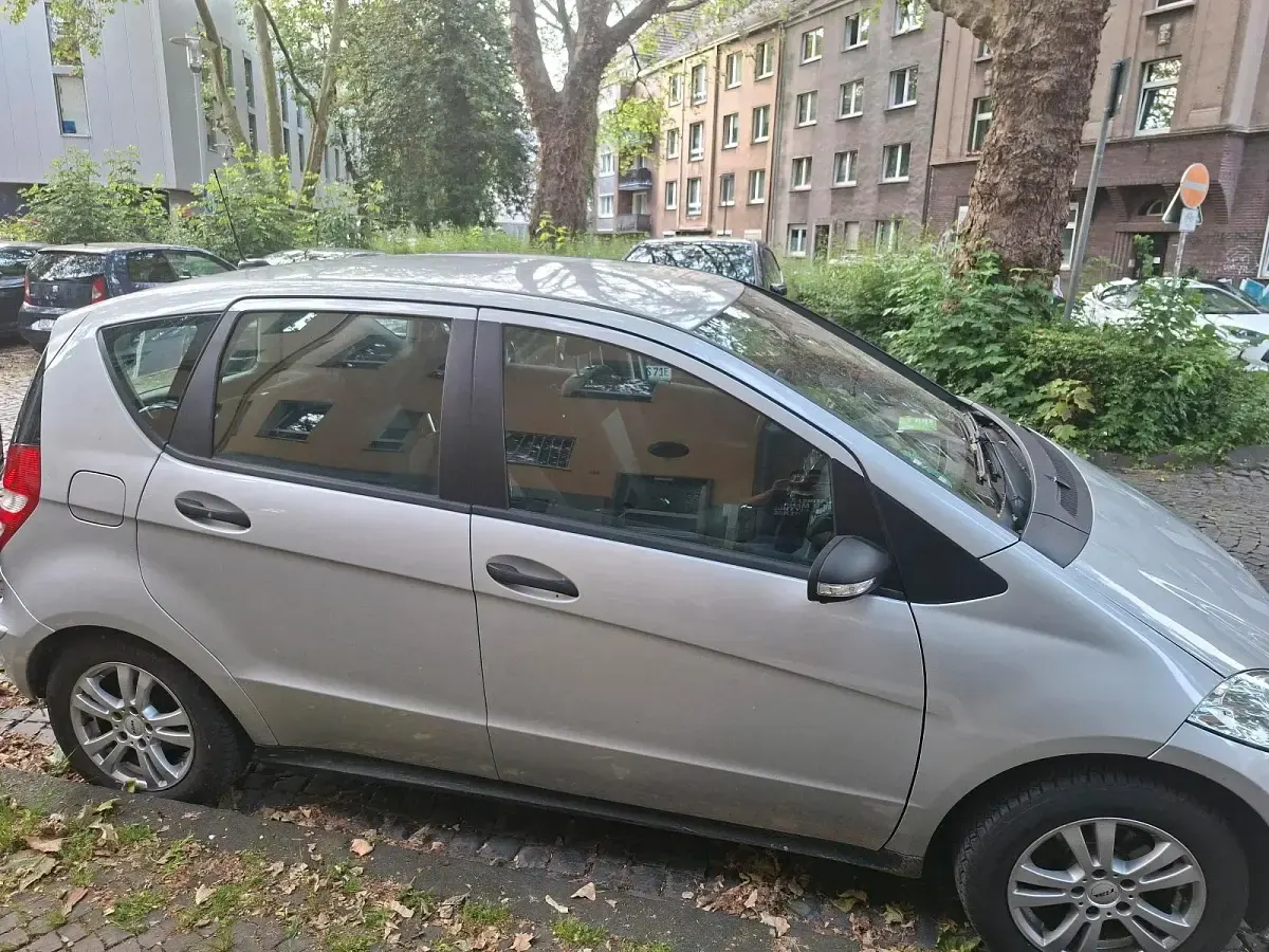 Gebraucht Mercedes A150 95 PS (69 kW) 2006 Silber Kleinwagen