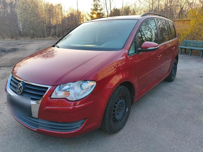 Gebraucht VW Touran 140 PS (102 kW) 2010 Van / Kleinbus