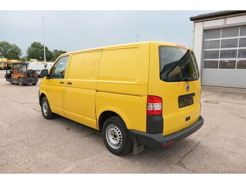 Gebraucht VW T5 84 PS (61 kW) 2014 Ginstergelb r1032 Van